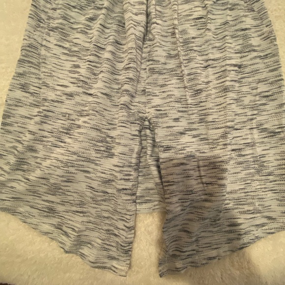 Lululemon tank top - Picture 6 of 6